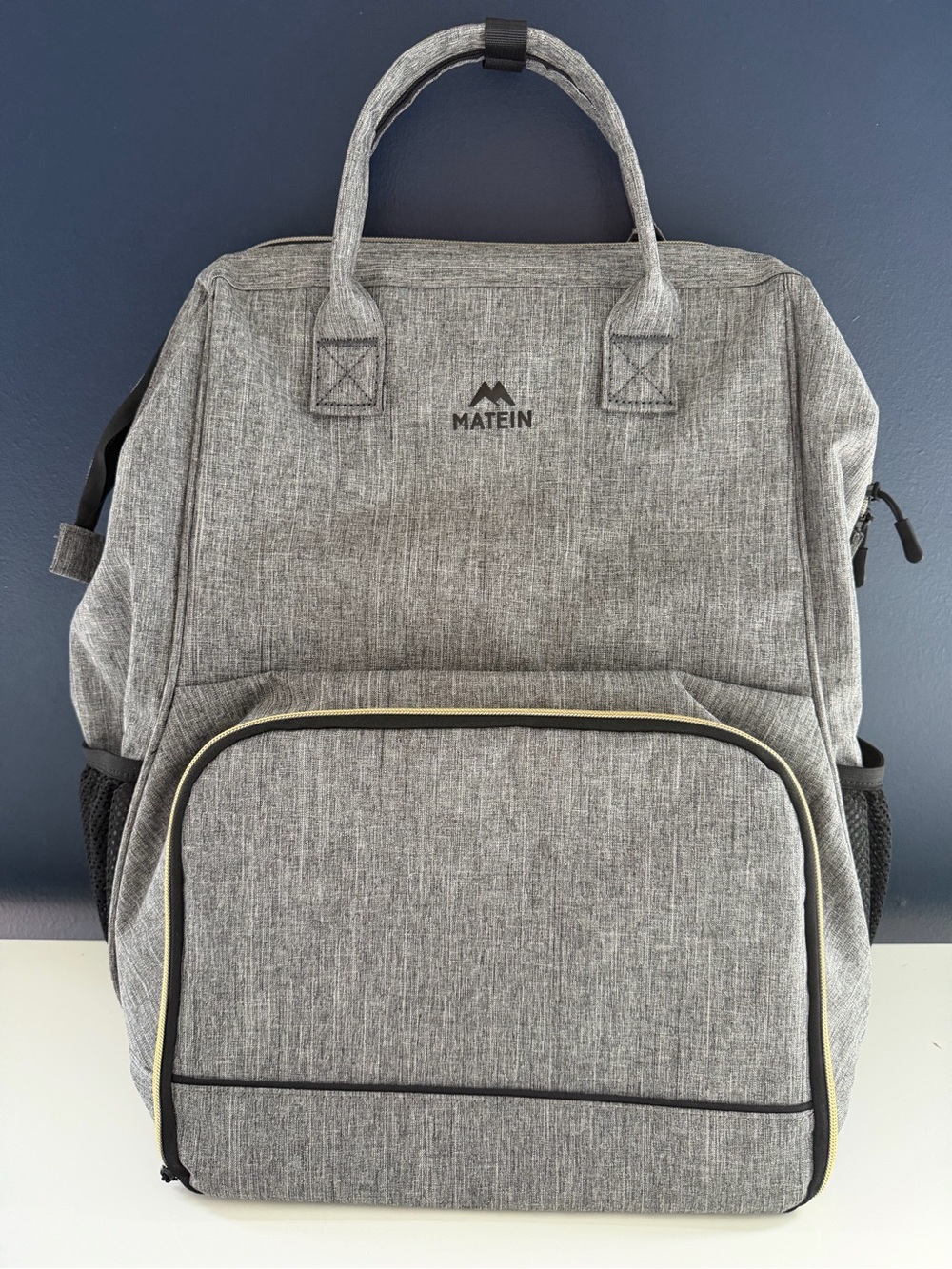 Matein Gray Travel Backpack with Insulated Lunch Compartment